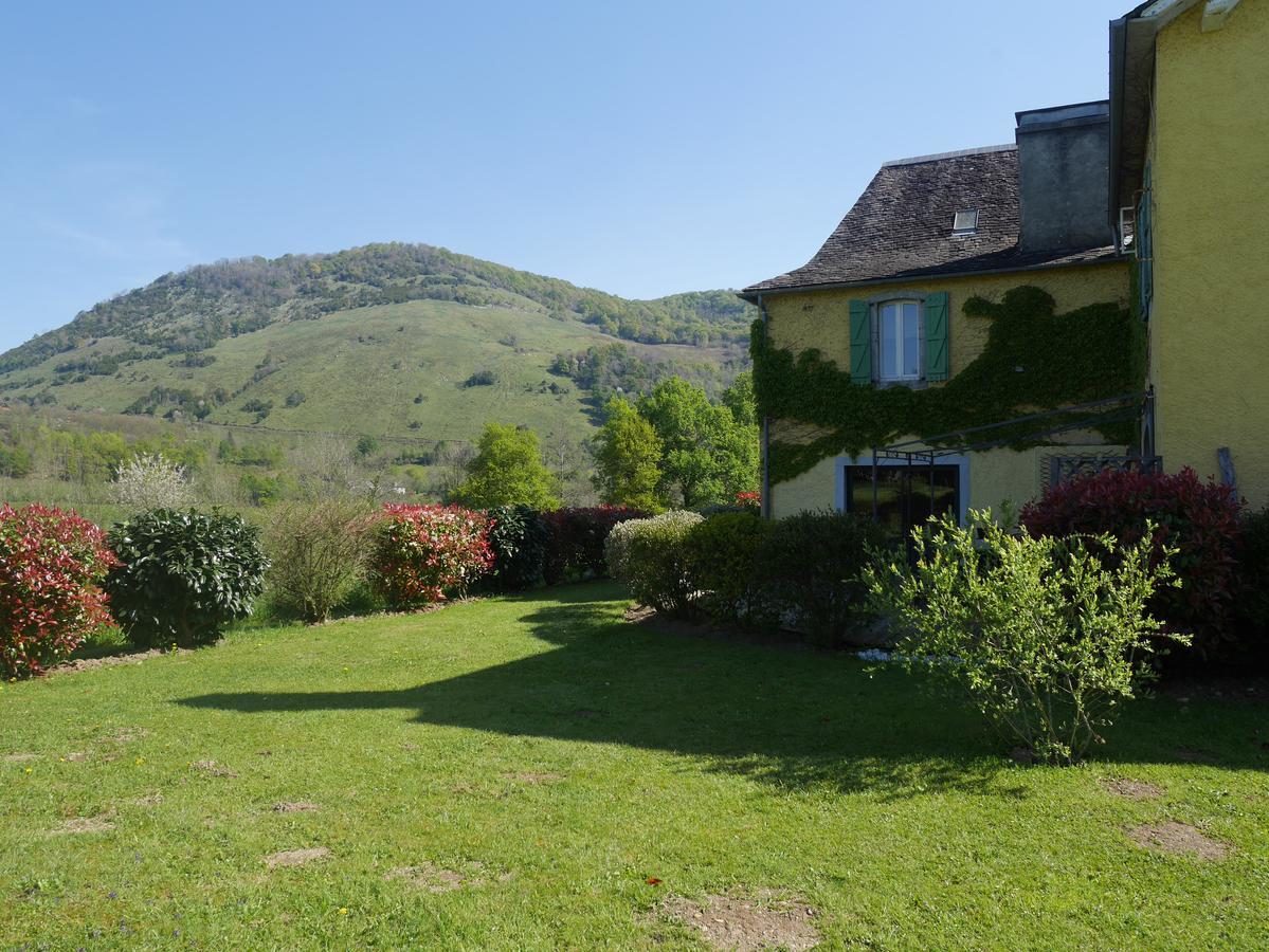 Maison D'Hotes Les 3 Baudets Issor Exteriör bild