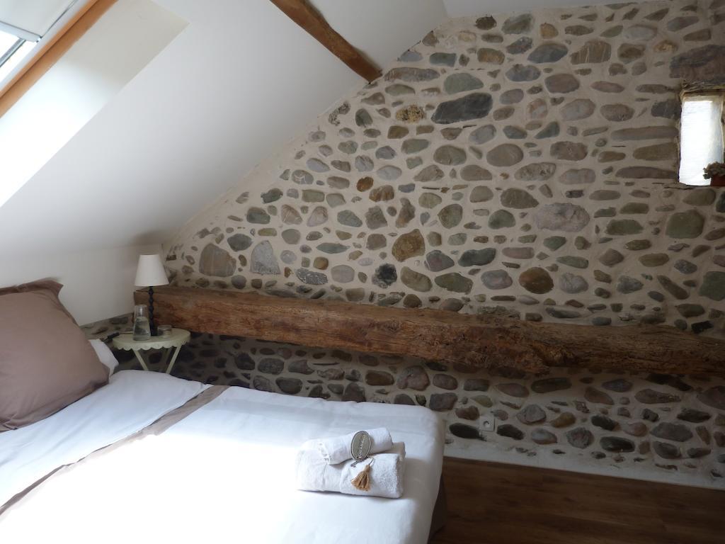Maison D'Hotes Les 3 Baudets Issor Rum bild